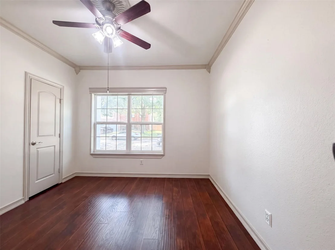Photo of 6315 Meadow Glen Drive