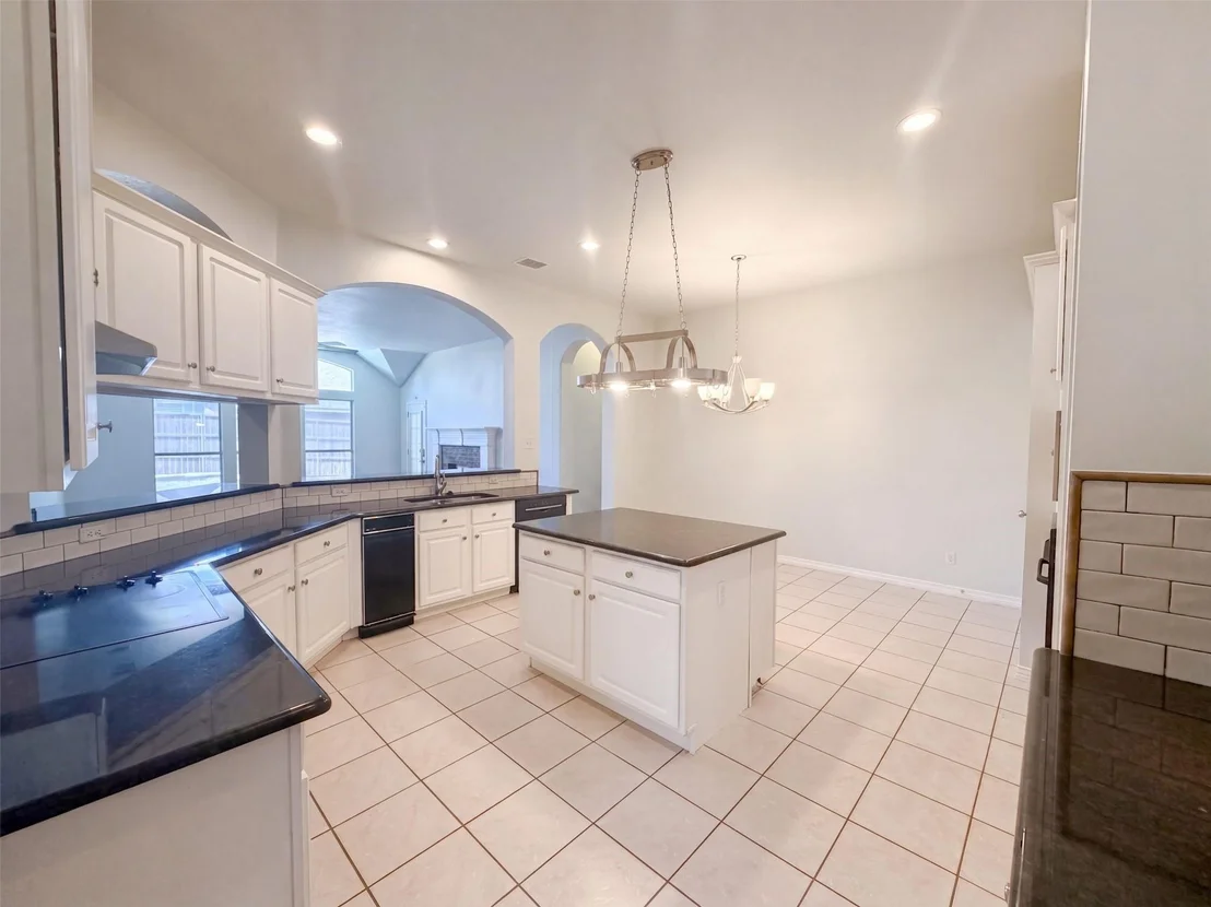 Photo of 6 Cimarron Court