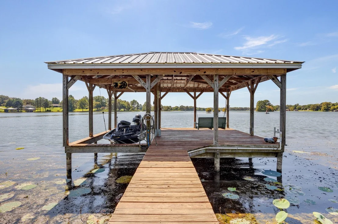 Photo of 8155 E Lake