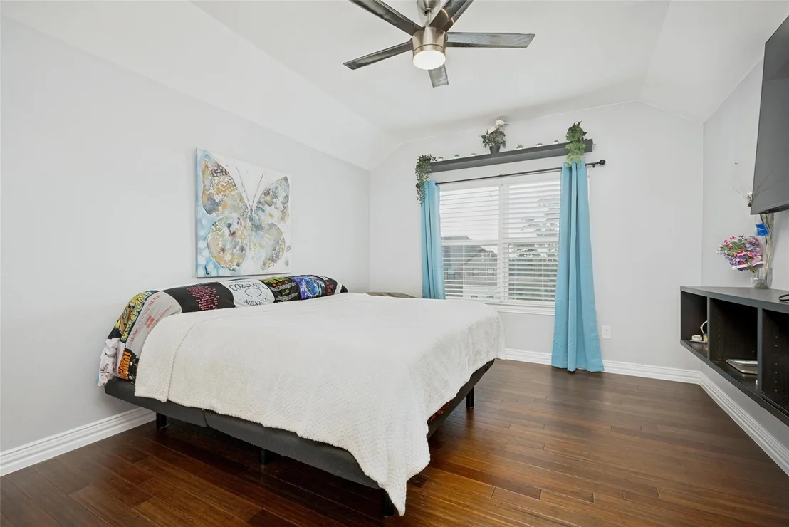 Photo of 2501 Oak Bluff Drive
