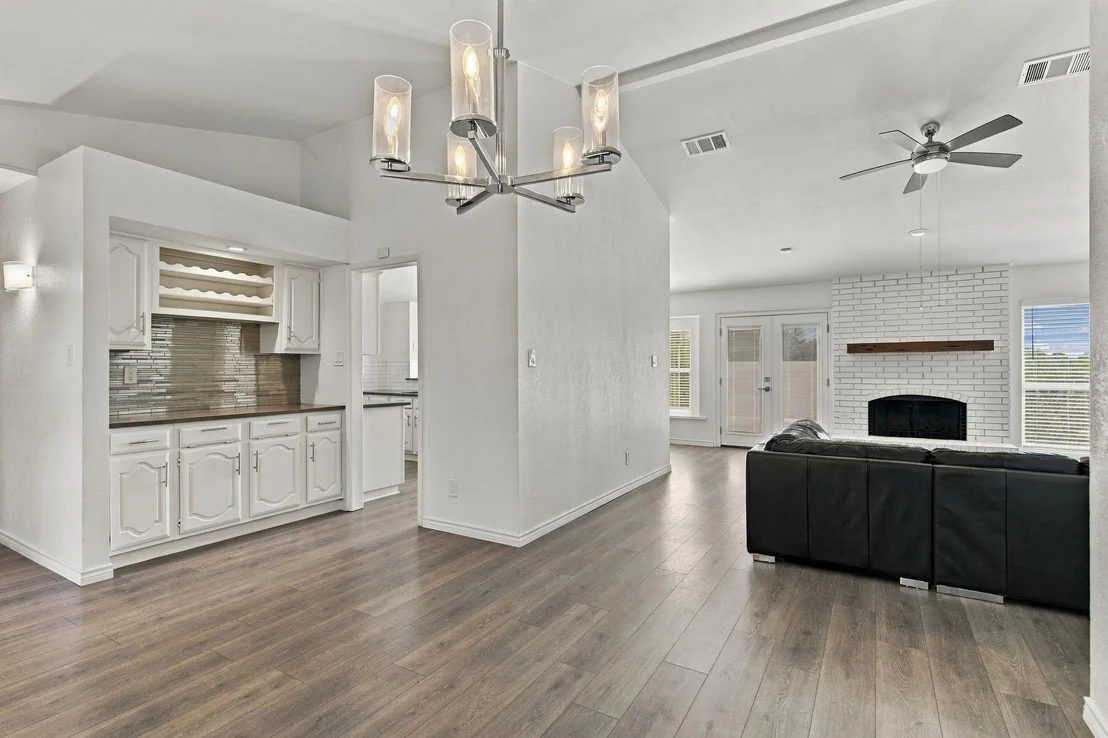 Photo of 4405 Queen Circle
