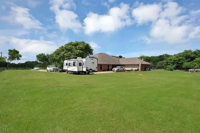 Photo of 307 Johnson Lane
