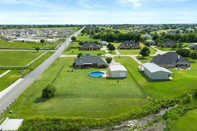 Photo of 14000 Prairie Circle
