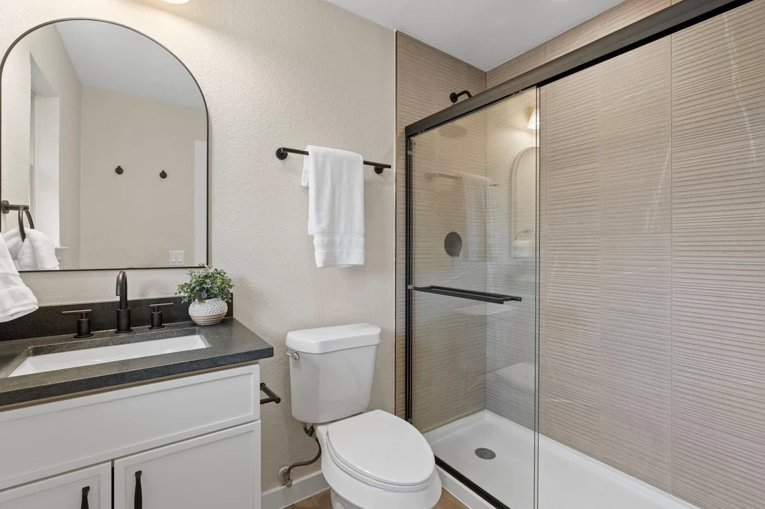 Photo of 2202 Silver Holly Lane