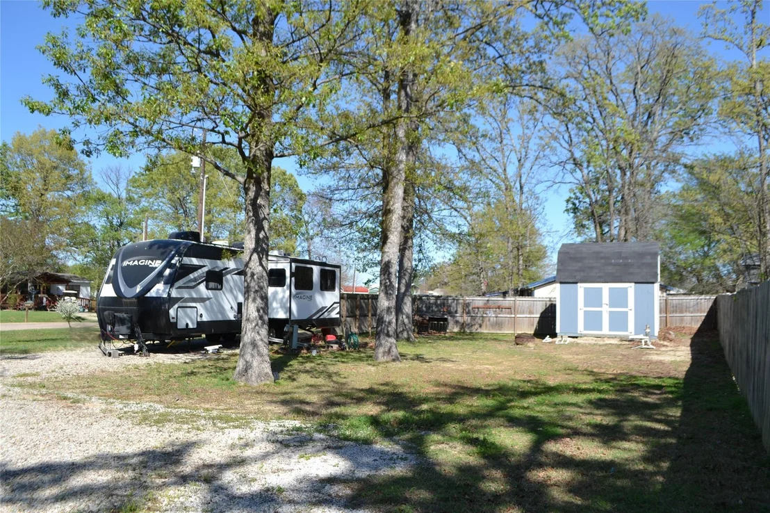 Photo of 718 Indian Gap