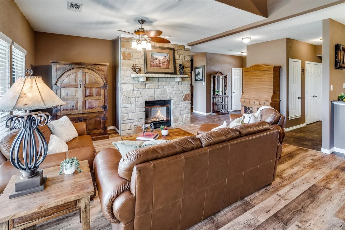 Photo of 1102 Eagle Point Circle