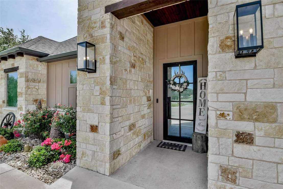 Photo of 8021 White Drive