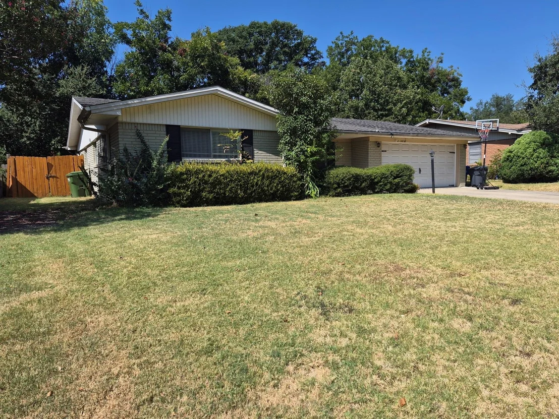 Photo of 2227 Hanover Drive