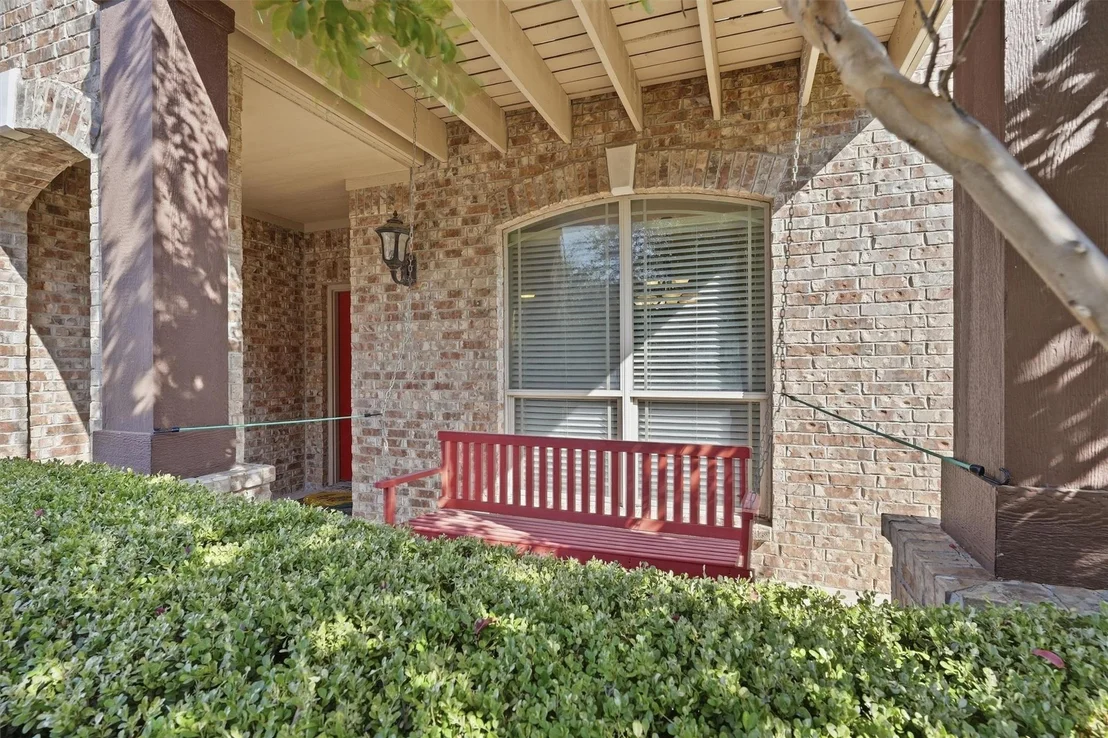 Photo of 305 Mossy Oak Trail