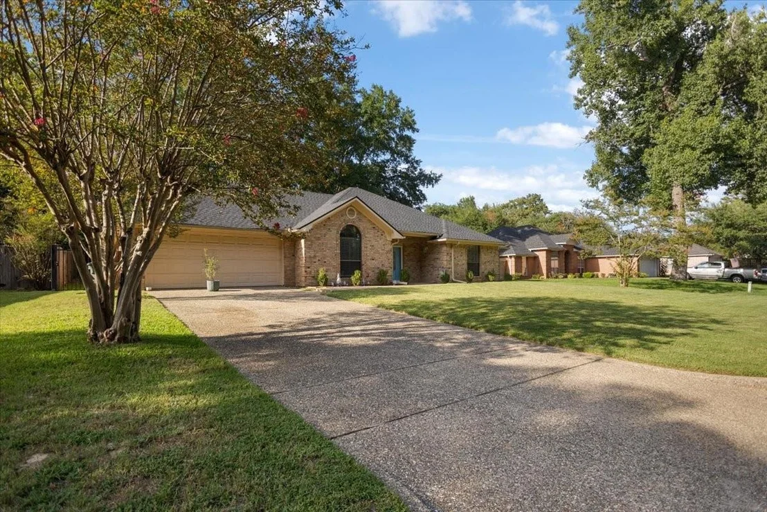 Photo of 3108 Varsity Drive