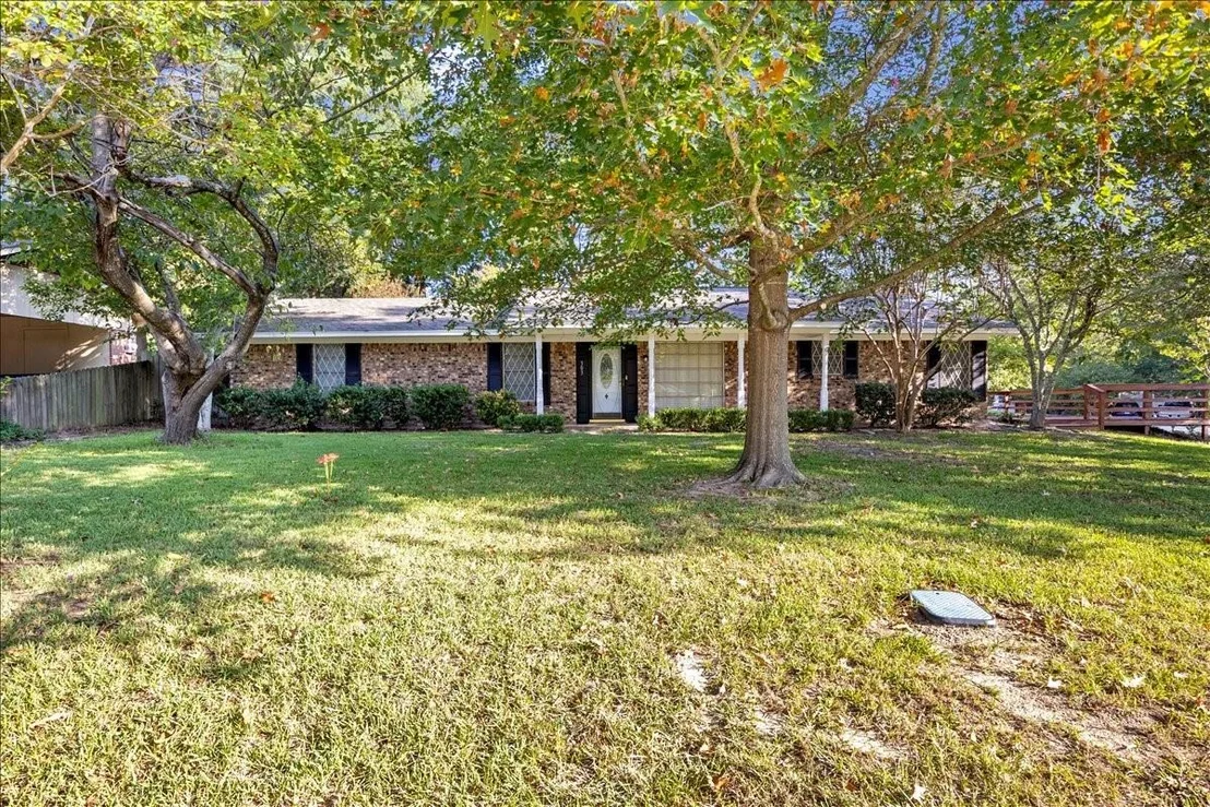 Photo of 303 Jane Lane