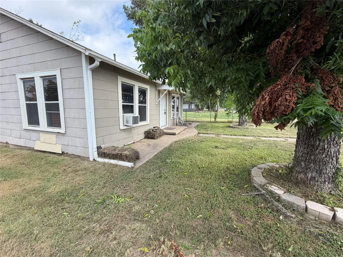 Photo of 267 N Katy Road