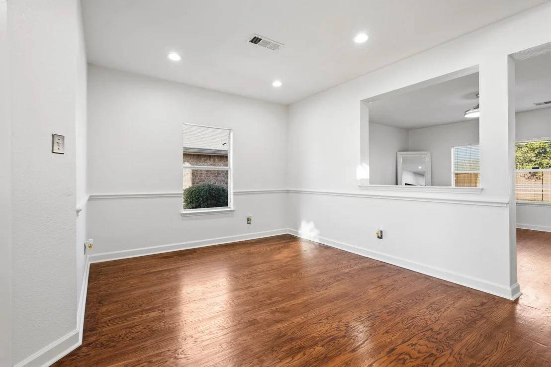 Photo of 2409 Eisenhower Drive