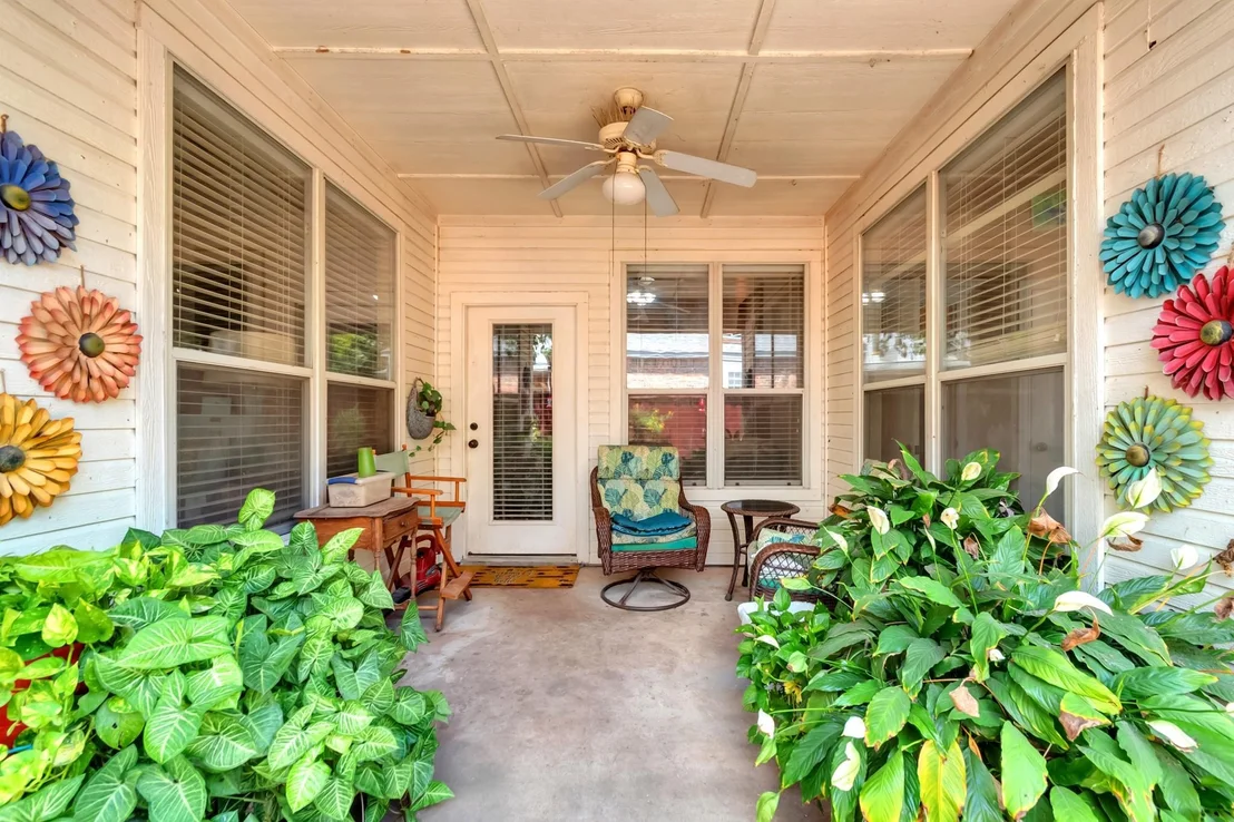 Photo of 18 Red Bluff Court