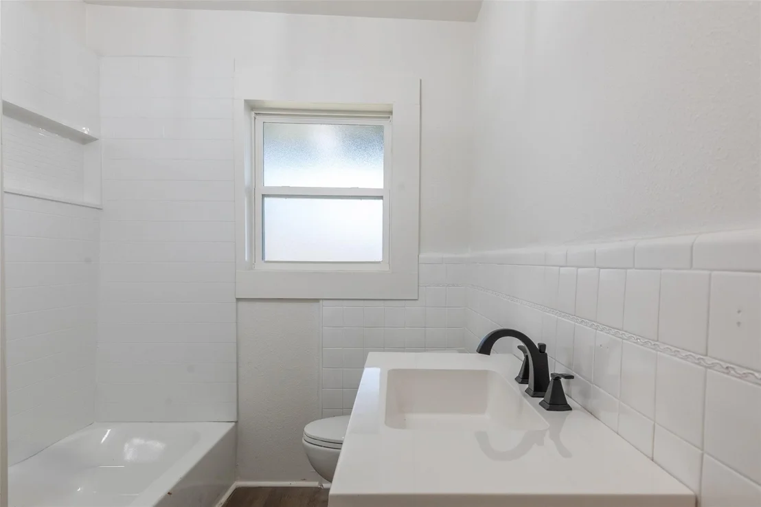 Photo of 1325 Highland Avenue