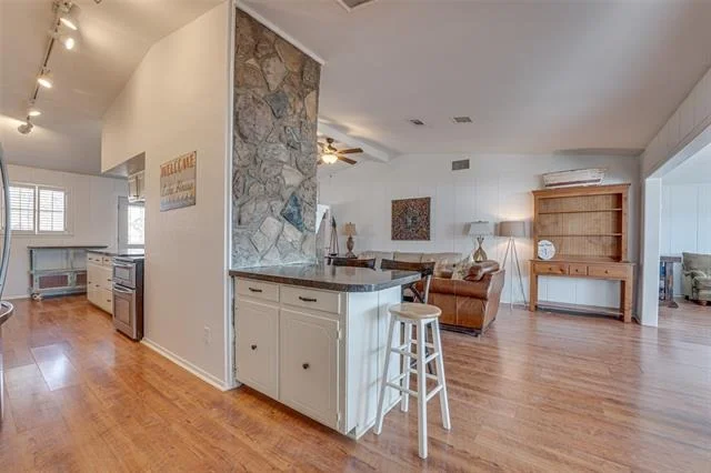 Photo of 113 Crestwood Circle