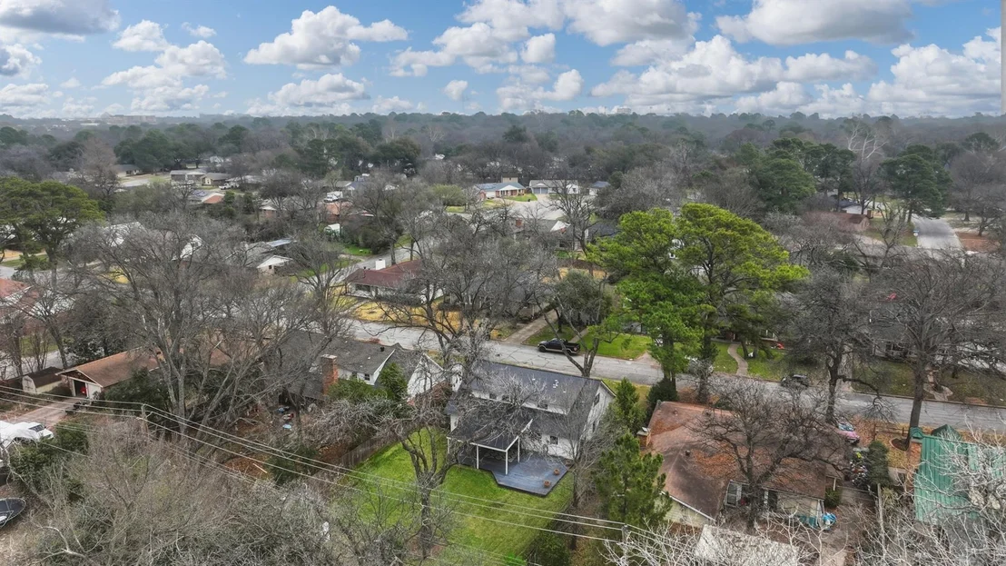 Photo of 806 Waggoner Drive