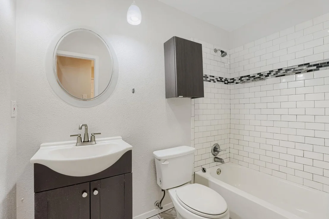 Photo of 1309 Whitehall Drive