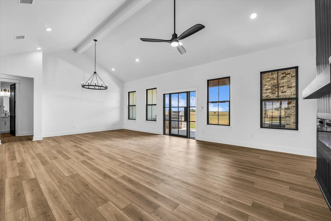 Photo of 611 Willow Moon Ranch