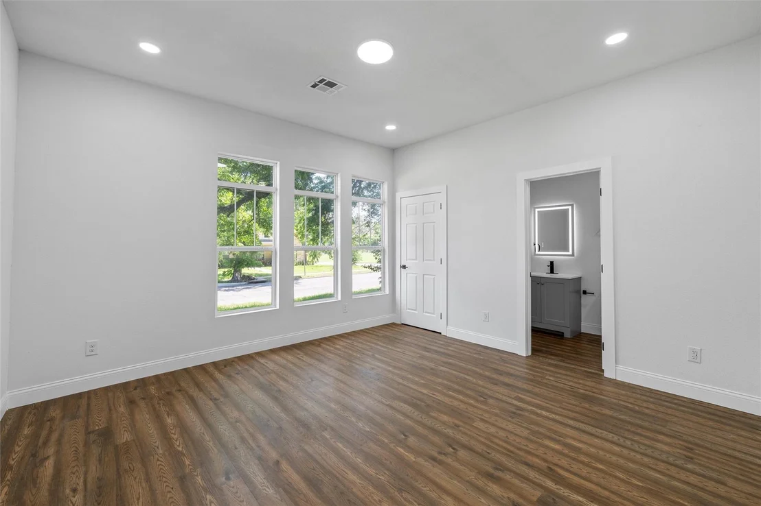 Photo of 2023 Bosque Boulevard