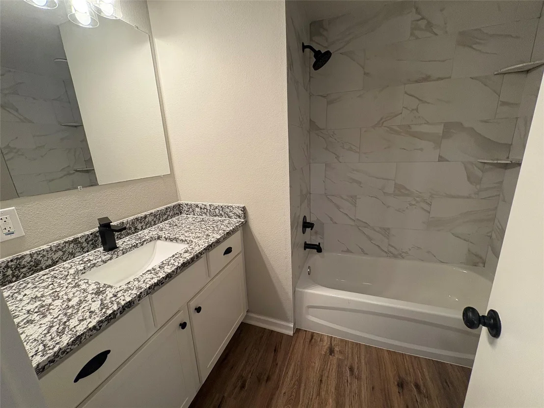 Photo of 425 W Lamberth Road