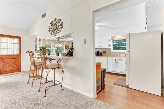 Photo of 321 Lakeview Drive