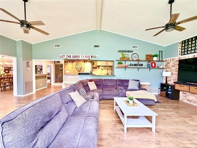 Photo of 809 S Leggett Drive