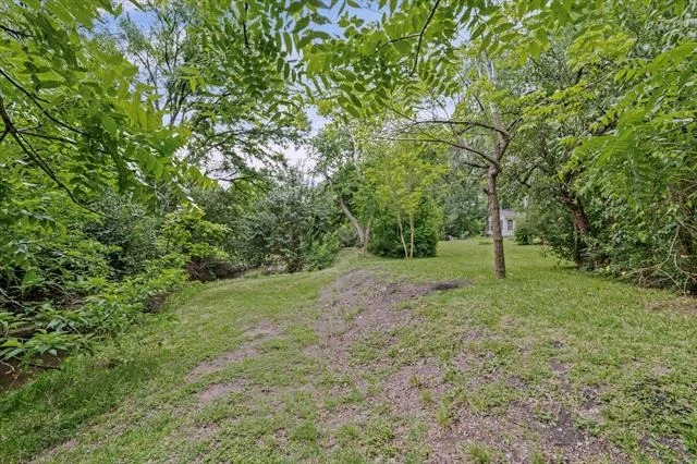 Photo of 805 Evelyn Drive