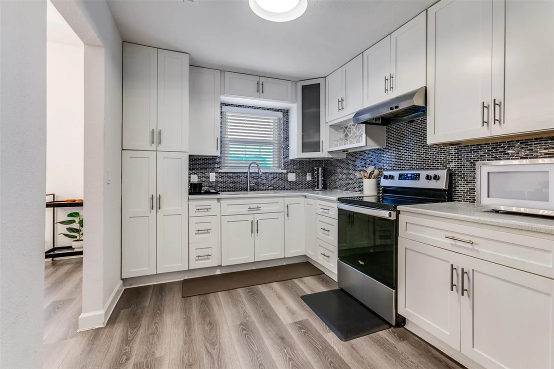 Photo of 2901 Regal Road