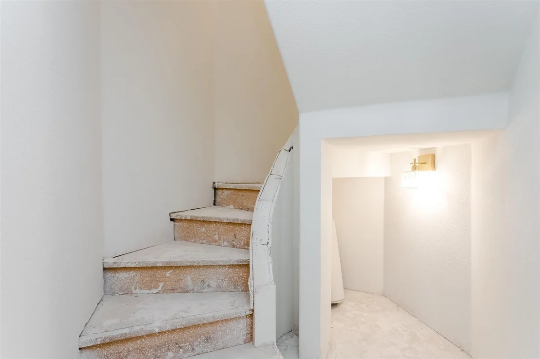 Photo of 13095 Broadhurst Drive