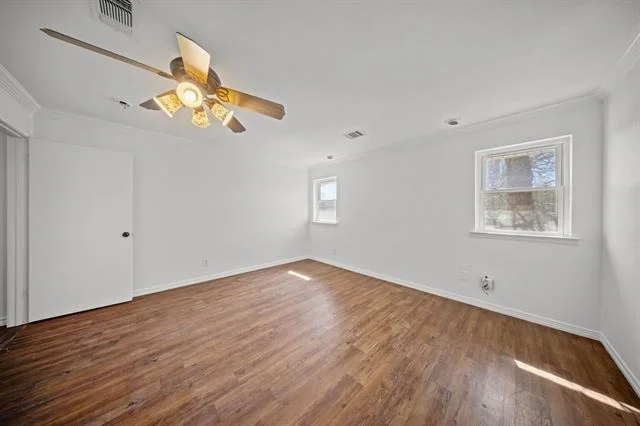 Photo of 203 Oak Forest Trail
