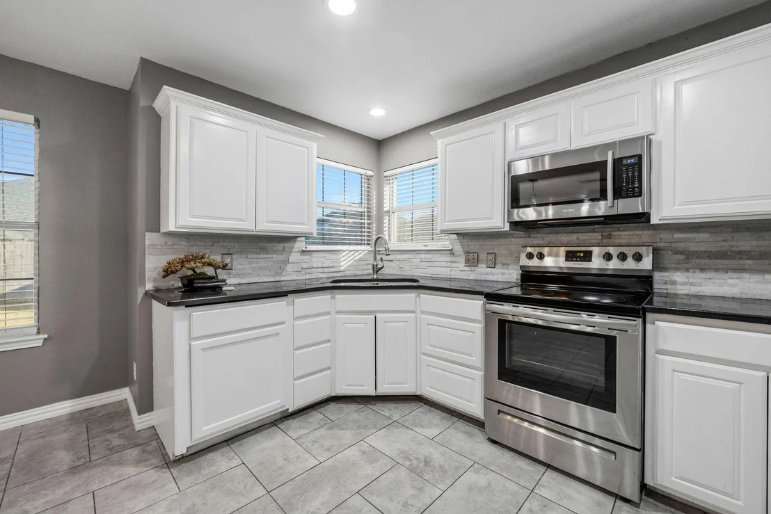 Photo of 607 Meadowbrook Drive