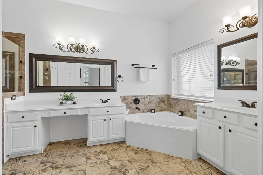Photo of 13180 Mannheim Drive