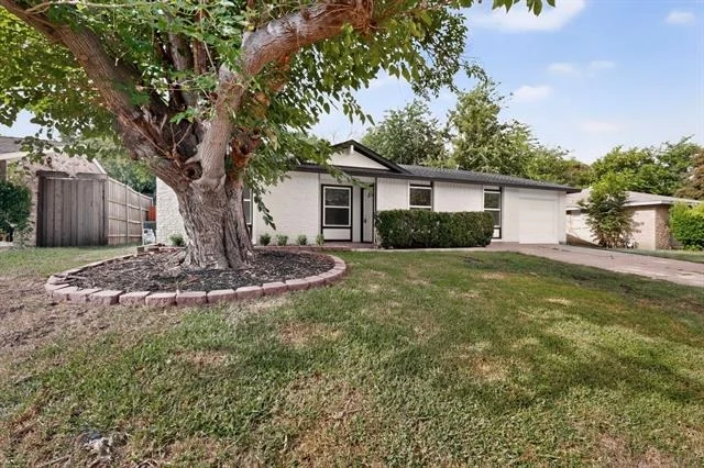 Photo of 1402 Shelmar Drive