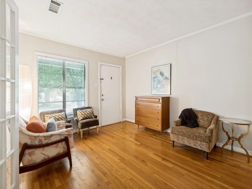 Photo of 9543 Peninsula Drive
