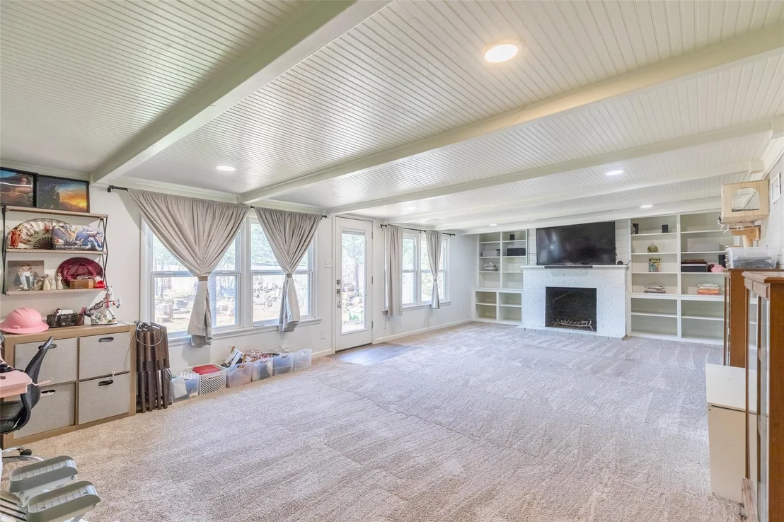 Photo of 720 GLENDALE Drive