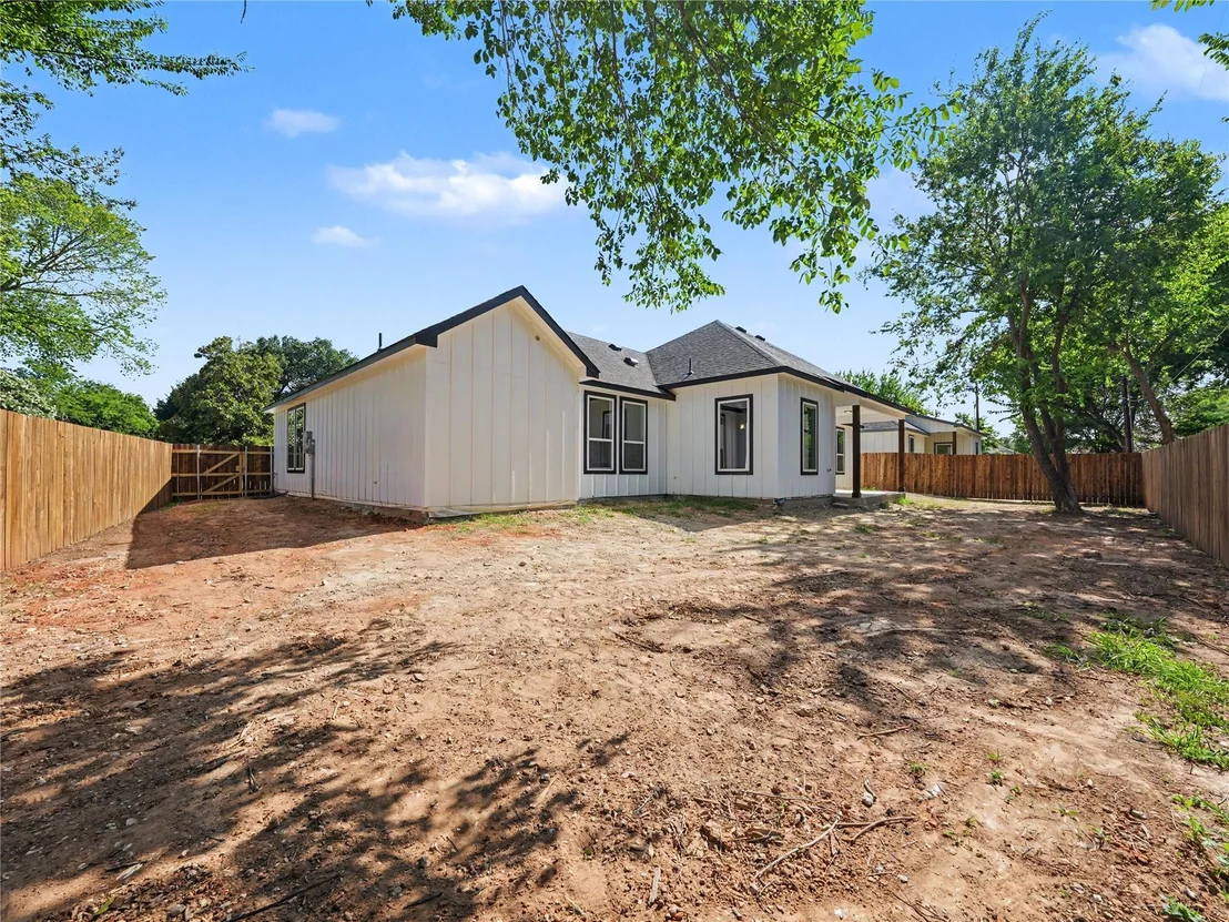 Photo of 113 Dennis Drive