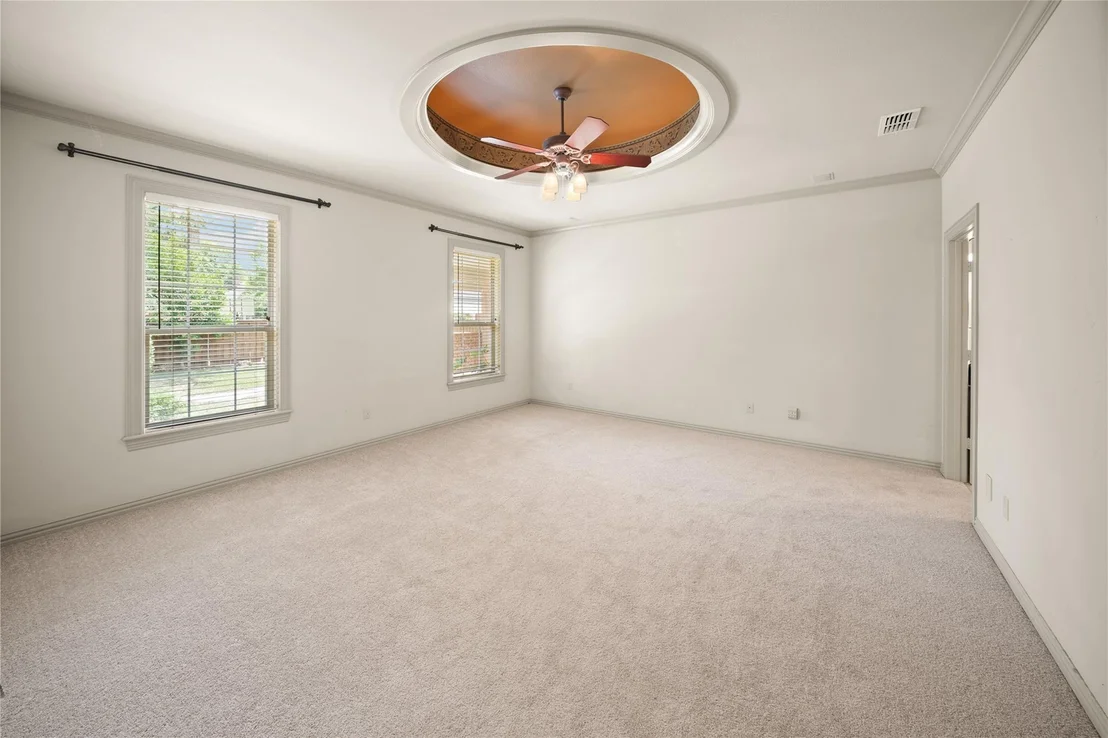 Photo of 7402 Hollytree Drive