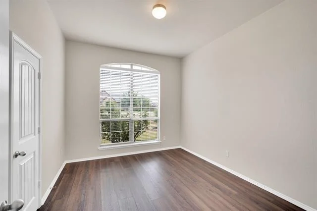 Photo of 100 Windsor Circle