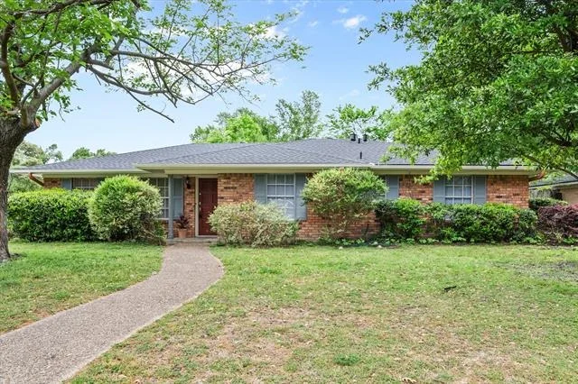 Photo of 628 Madison Drive