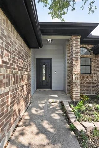 Photo of 6057 Hillglen Drive