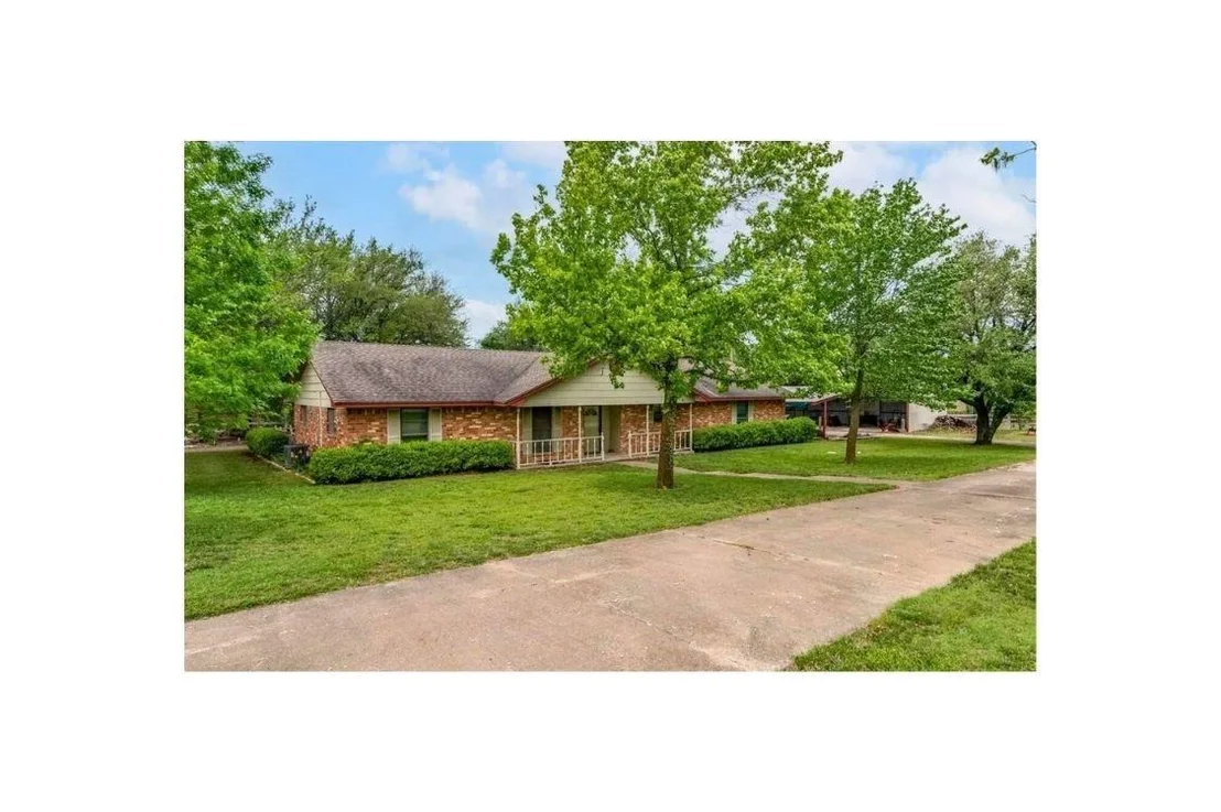 Photo of 14329 Highway 75