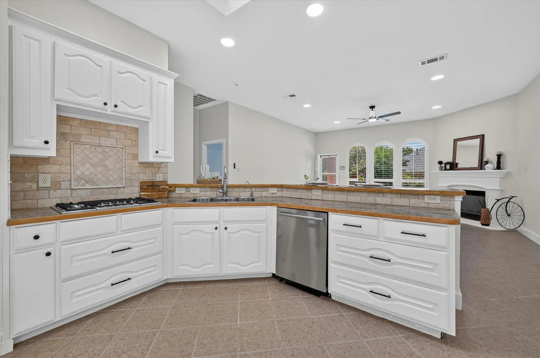 Photo of 4312 Wyndham Drive