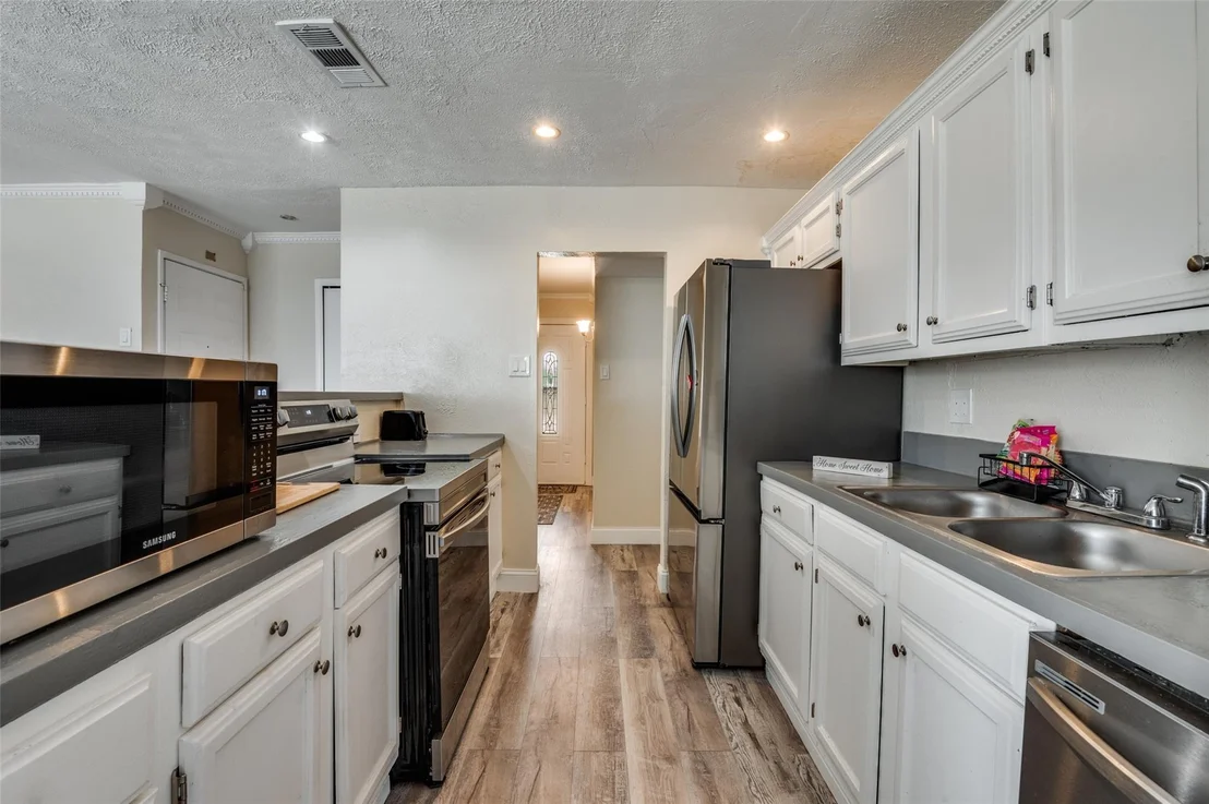 Photo of 10222 Red Maple Drive