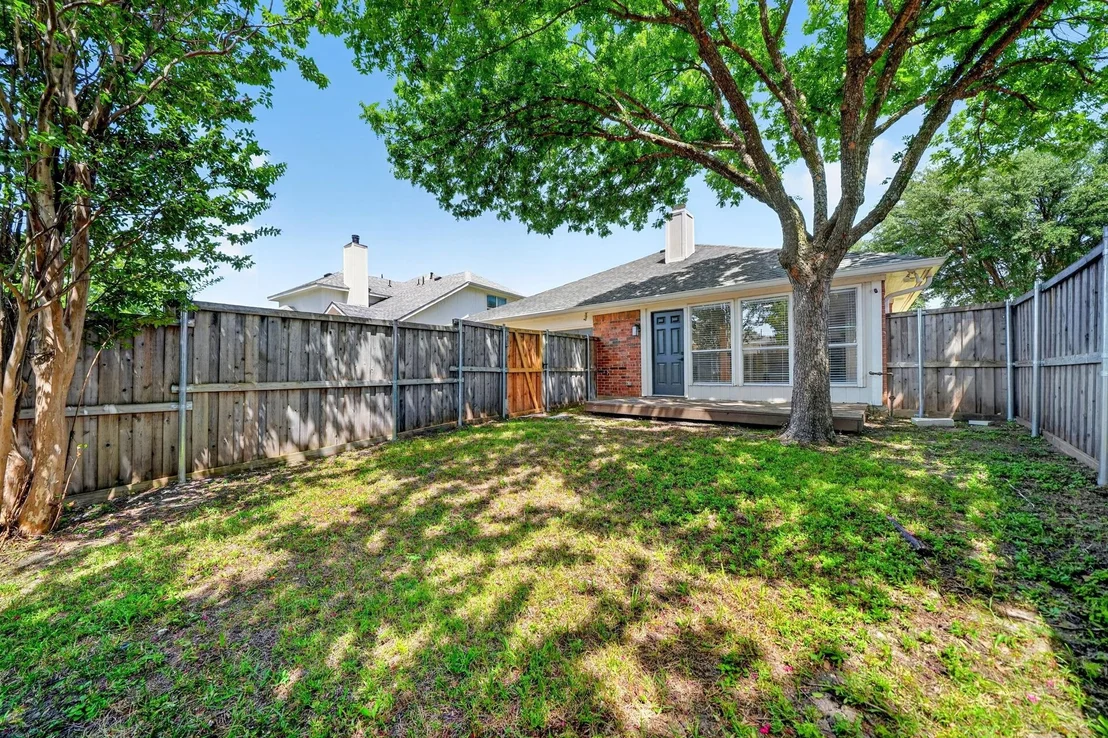 Photo of 7606 Harbor Drive