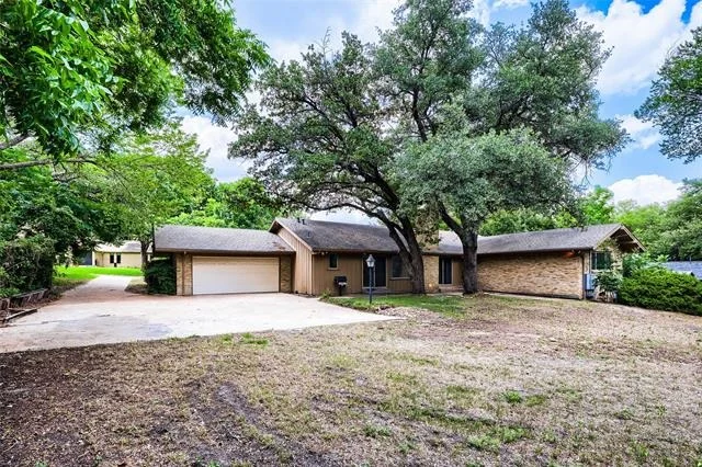 Photo of 6606 Stonebrook Circle