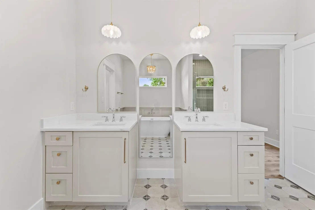 Photo of 17300 Woodcrest Circle