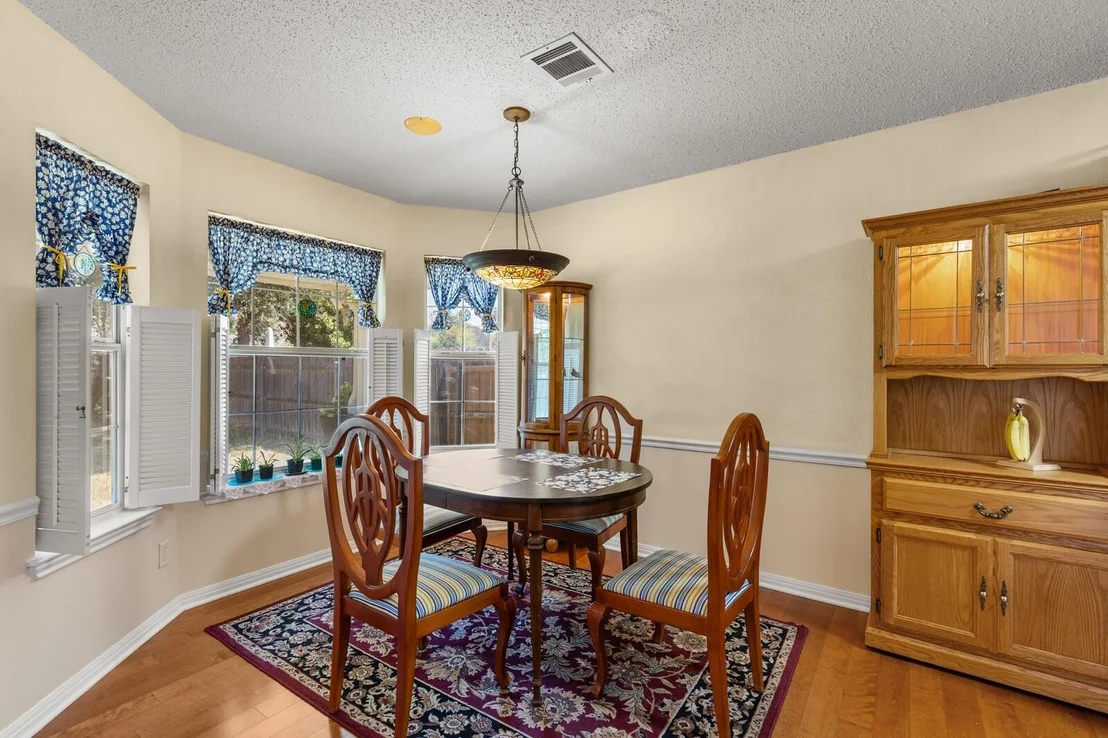 Photo of 2800 Comanche Trail