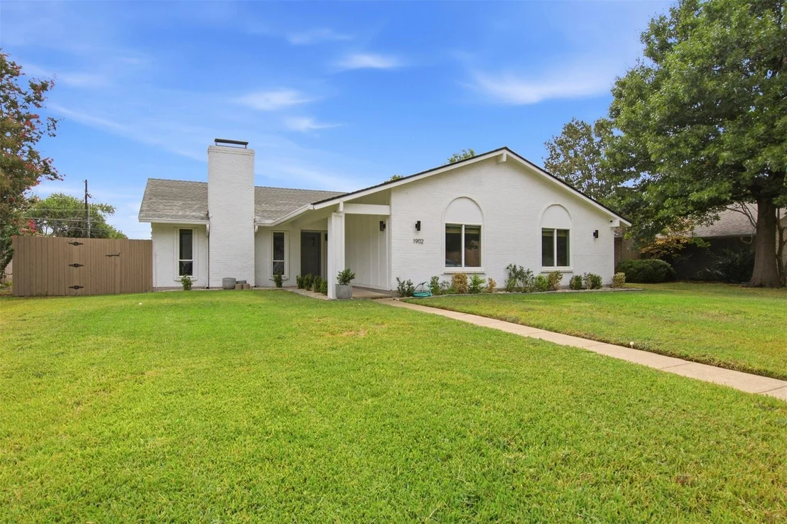 Photo of 1902 Baylor Drive