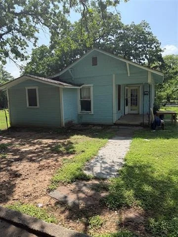 Photo of 3300 Baylor Street